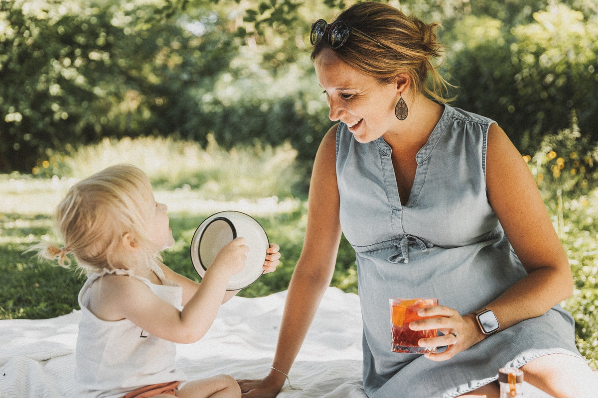 <p>Best Non-Alcoholic Drinks for Pregnant Women: Safe & Elegant</p>