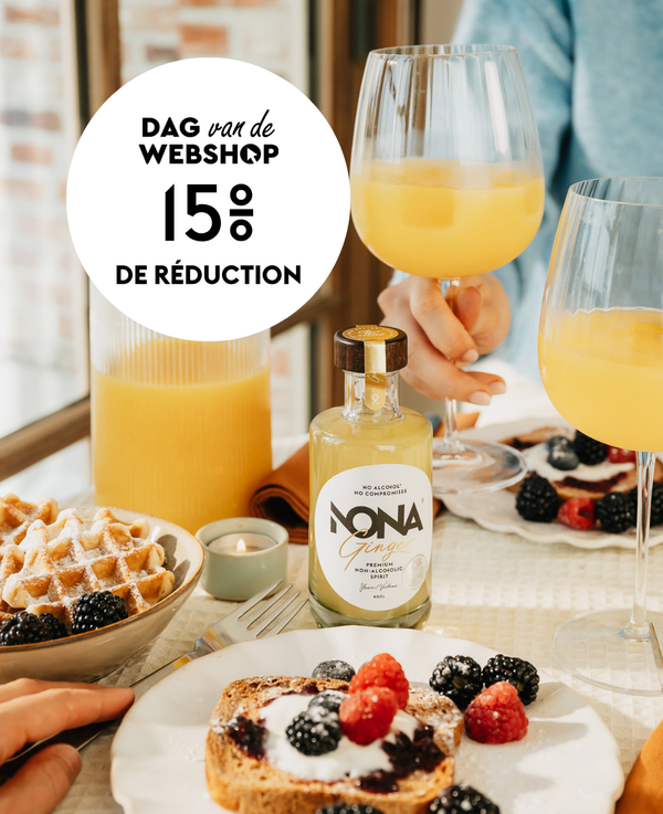 NONA Ginger premium non-alcoholic spirit with golden cocktails, fresh berries and pastries for sophisticated aperitif moments