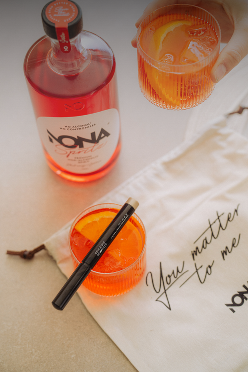 <strong>A FREE MOTHER'S DAY GIFT FROM US! (WORTH €27,90)</strong>